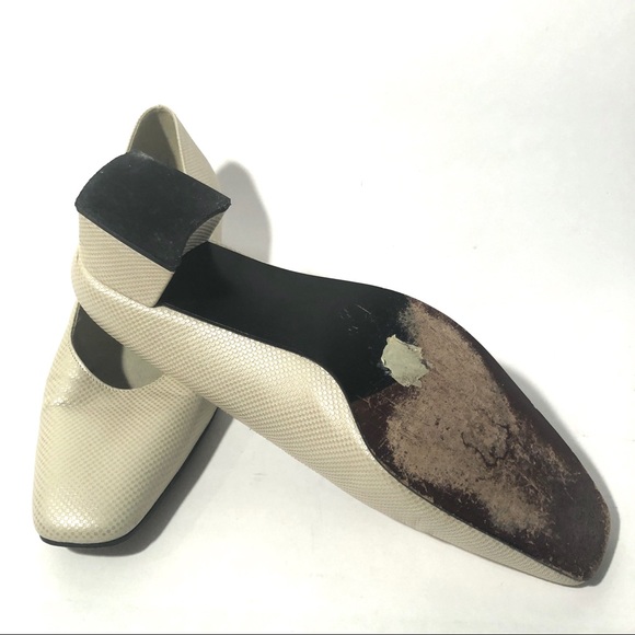 Stuart Weitzman ivory pump heels - Picture 5 of 7